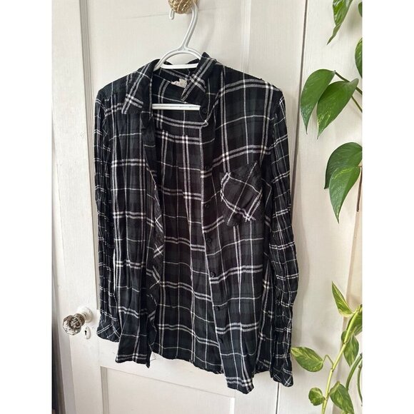 BeachLunchLounge women’s size large plaid button down shirt - Picture 2 of 7